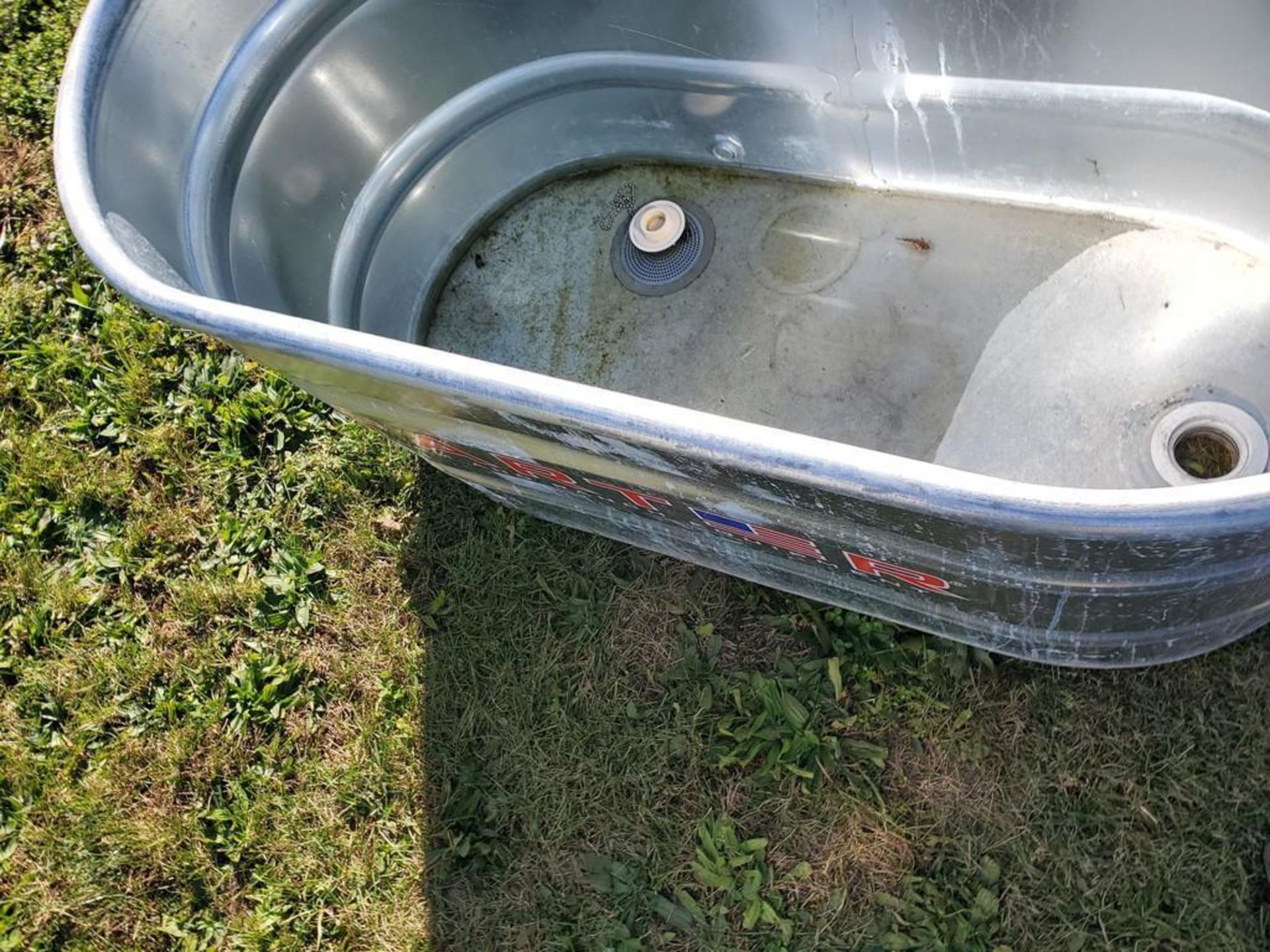 Tarter WT224 Galvanized Water Tank - Image 2 of 14