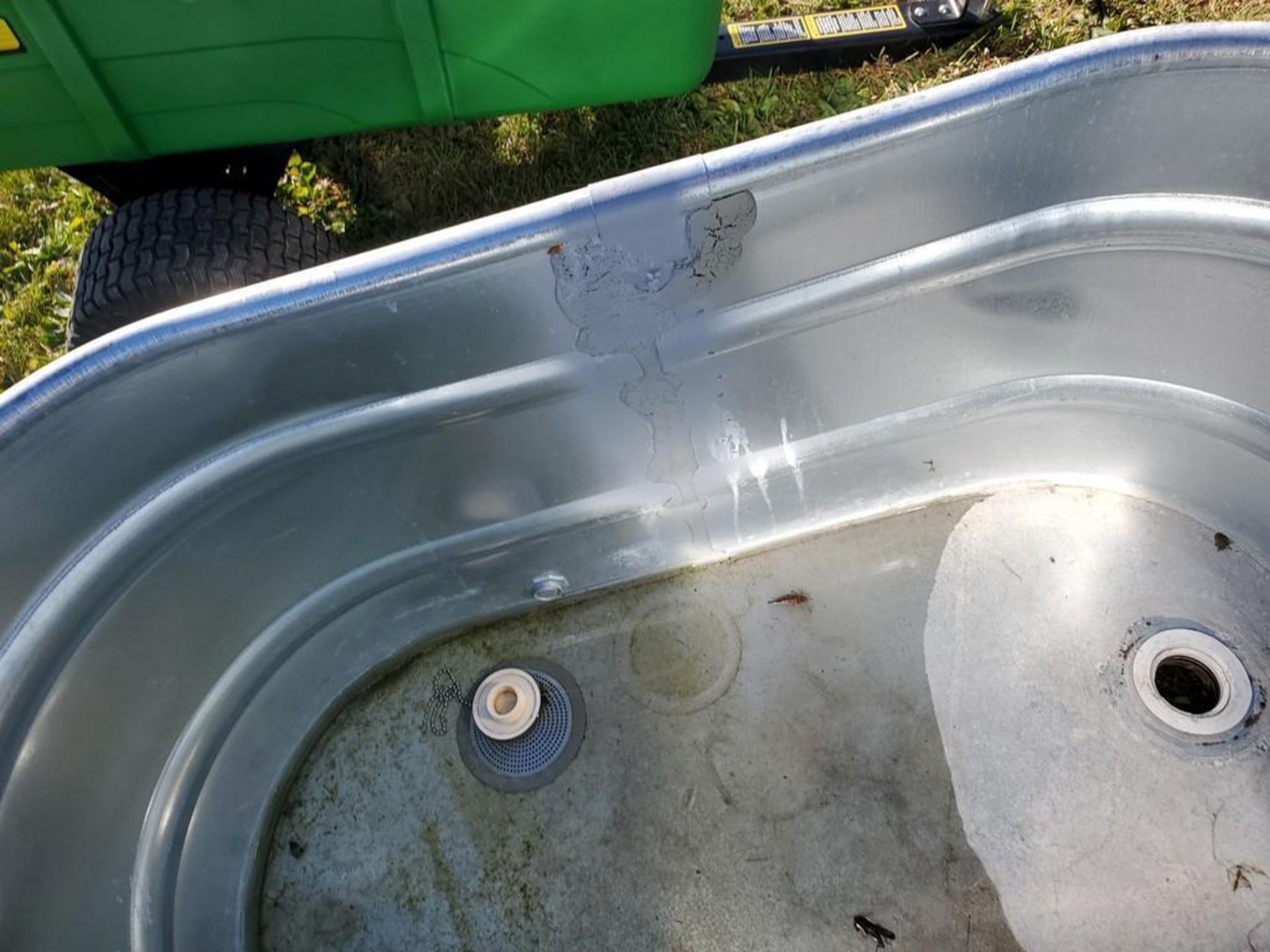 Tarter WT224 Galvanized Water Tank - Image 3 of 14