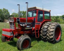 INTERNATIONAL & FARMALL TRACTOR COLLECTION - RICE AUCTION