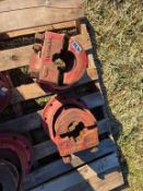 International Axle Hubs 'Pair of 2'