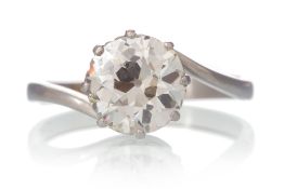 DIAMOND SOLITAIRE RING,