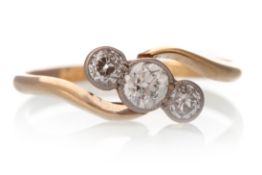 DIAMOND FOUR STONE RING,
