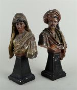 A set of two plaster busts of Arab figures. Circa 1900.
33 cm.