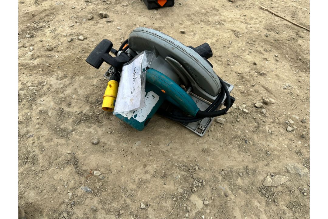 MAKITA 5903R 110V 235MM CIRCULAR SAW - NO RESERVE *PLUS VAT* - Image 5 of 7