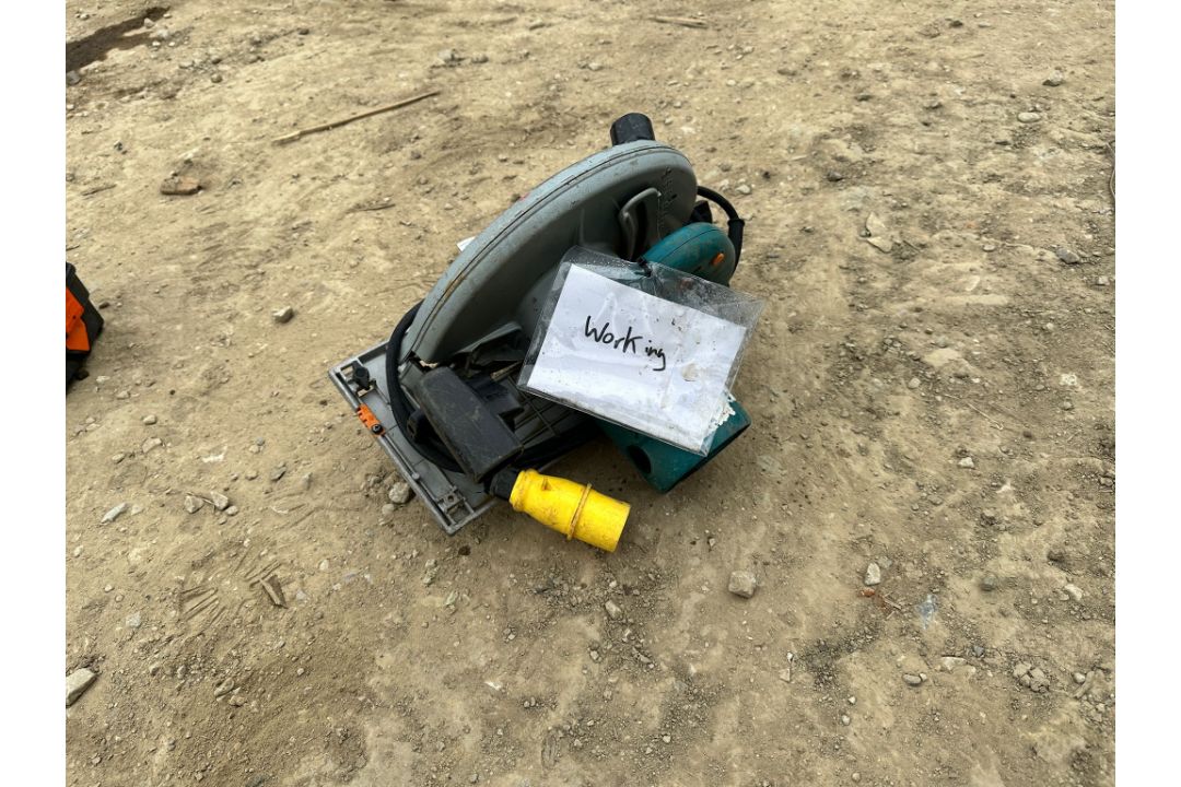 MAKITA 5903R 110V 235MM CIRCULAR SAW - NO RESERVE *PLUS VAT* - Image 2 of 7
