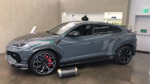 2023/23 REG LAMBORGHINI URUS 4.0T FSI V8 PERFORMANTE 5DR AUTO - 3500 MILES FROM NEW *PLUS VAT