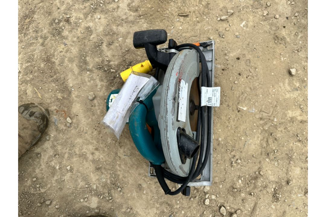 MAKITA 5903R 110V 235MM CIRCULAR SAW - NO RESERVE *PLUS VAT* - Image 6 of 7