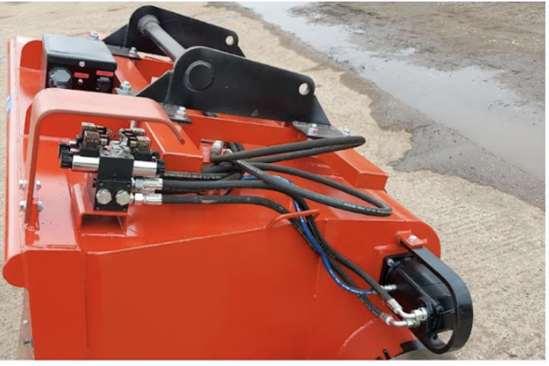 BOM - A TWIN AUGER MIXER CHOPPER BUCKET - BRAND NEW - Image 3 of 4