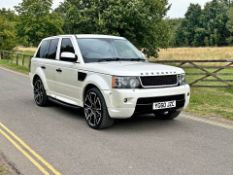 ONE OF A KIND COSWORTH - 2010 LAND ROVER RANGE ROVER SP HSE TDV8 A WHITE SUV ESTATE *NO VAT*