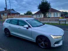 2019/19 REG VOLVO V60 INSCRIPTION PRO D4 2.0 DIESEL AUTOMATIC, SHOWING 1 FORMER KEEPER *NO VAT*