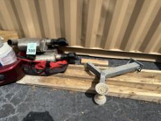 LOT CONSISTING OF MISCELLANEOUS CAR AND BOAT PARTS
