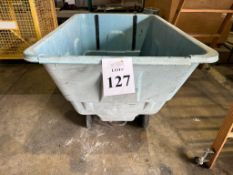 TRASH BIN WITH WHEELS