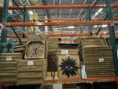 NEW LOT CONSISTING OF ASSORTED HOME DÉCOR