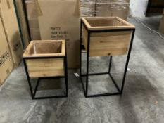 NEW STRATTON HOME DÉCOR PLANTER