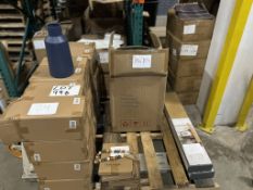 LOT CONSISTING OF NEW ASSORTED HOME DÉCOR