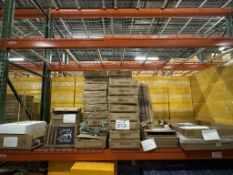 LOT CONSISTING OF NEW ASSORTED HOME DÉCOR