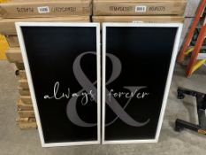 LOT CONSISTING OF NEW ASSORTED HOME DÉCOR