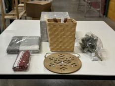 NEW DECOCRATED SEASONAL ASSORTED HOME DÉCOR BOX