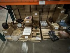 LOT CONSISTING OF ASSORTED HOME DÉCOR