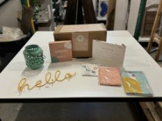 NEW DECOCRATED SEASONAL ASSORTED HOME DÉCOR BOX