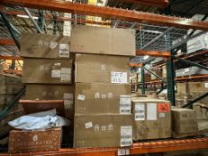 LOT CONSISTING OF NEW ASSORTED HOME DÉCOR