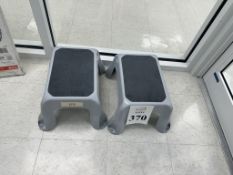RUBBERMAID STEP STOOLS