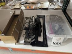 LOT CONSISTING OF ASSORTED HARDWARE