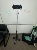 PORTABLE TABLET STAND