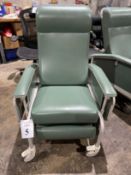 WINCO DROP ARM 3-POSITION CARE RECLINER