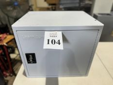 LEARNITURE STRUCTURE SERIES SECURED CHARGING
