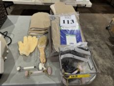 LOT CONSISTING OF (2) TEMPUR PEDIC PILLOWS