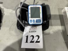 PROVEN BLOOD PRESSURE MONITOR WITH BAG
