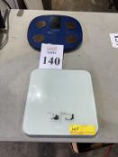 FLOOR SCALES