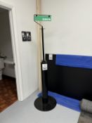 FLOOR LIGHT FIXTURE WITH OIKOS SIGN