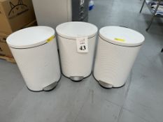 SOFT CLOSE GARBAGE CANS