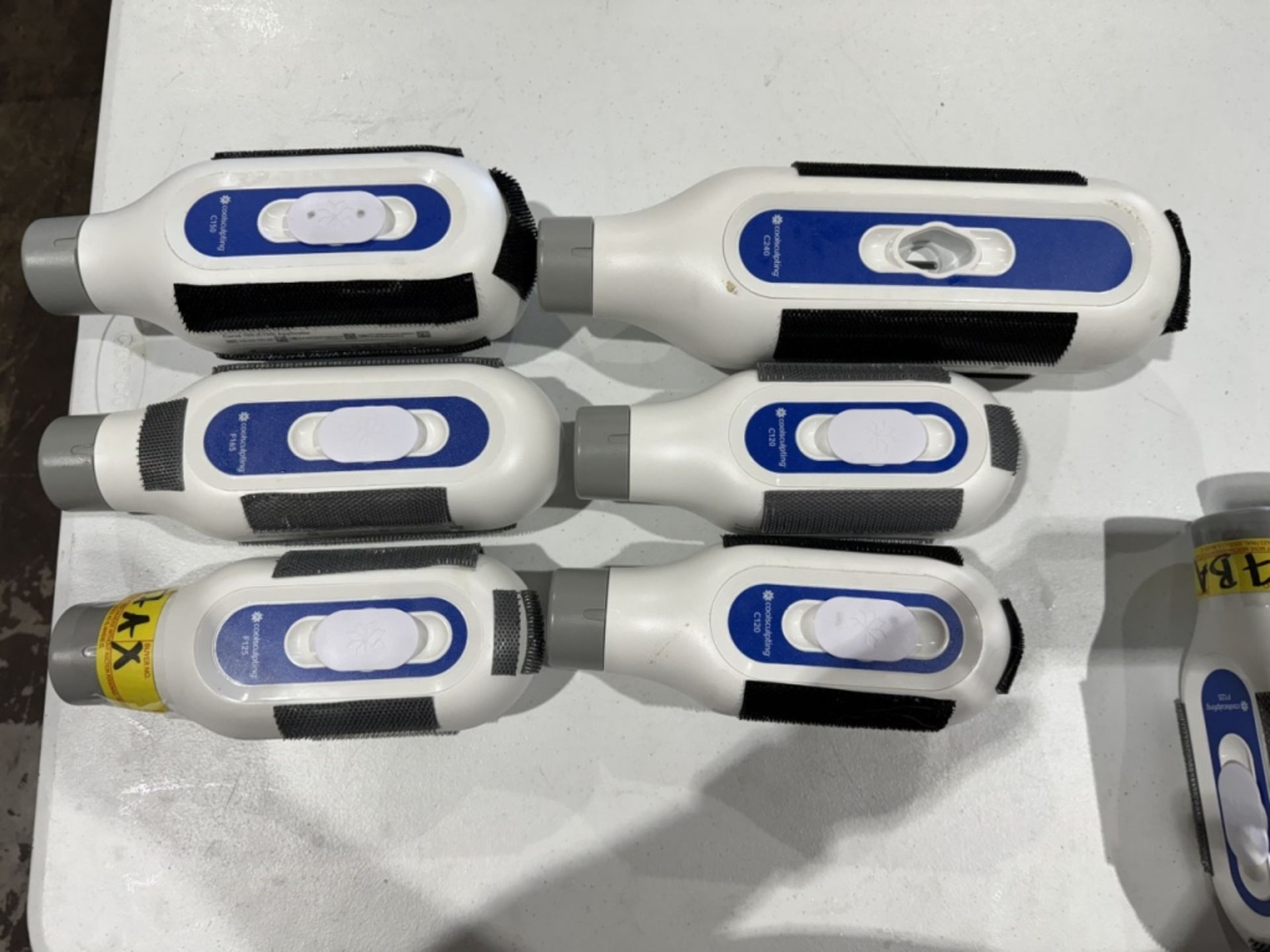 COOLSCULPTING ELITE APPLICATORS (1) F125, (1) F165, (2) C120, (1) C150, (1) C240 INCLUDES CLIPS - Image 4 of 5