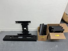 LOT CONSISTING OF ASSORTED TV MOUNTS AND BRACKETS