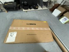 RUBBERMAID BRUTE HEAVY DUTY UTILITY CART (NEW)