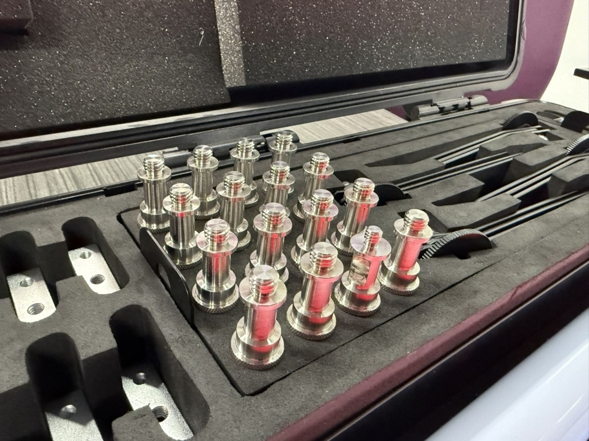 ASTERA SET OF 8 TITAN TUBES INCLUDES CHARGING CASE - Image 9 of 12