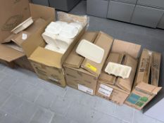 LOT CONSISTING OF ASSORTED RESTAURANT DISPOSABLE