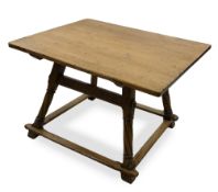 Trestle table