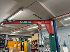 WSJ 2 Indoor Crane