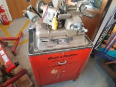 Black & Decker Valve Machine