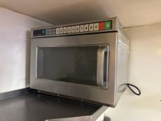 Panasonic 1800W Microwave