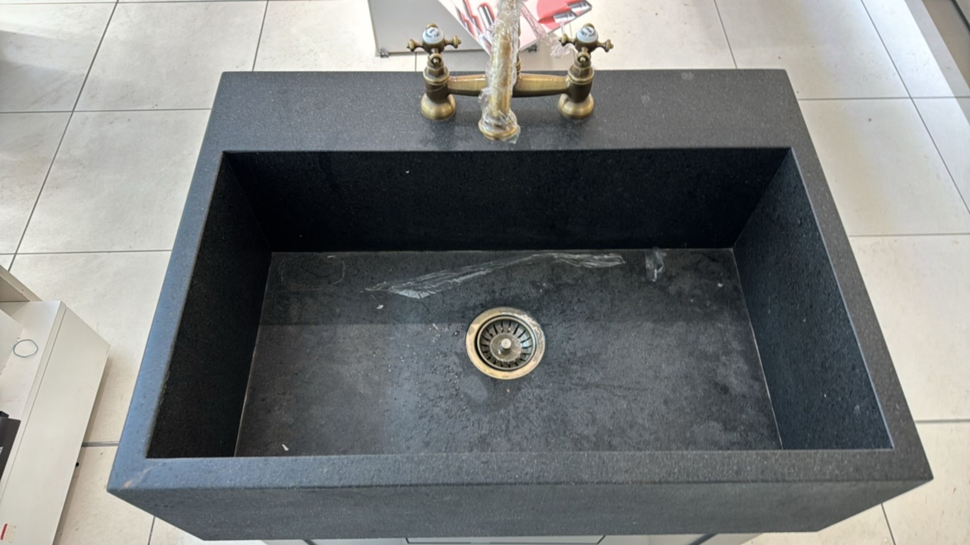 Grey Wood & Marble Sink Unit - Image 4 of 7