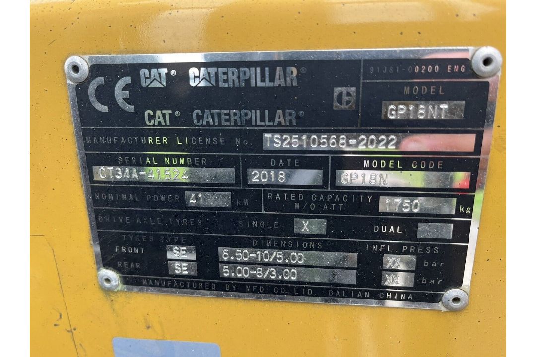 2018 CATERPILLAR 1.8 Tonne Gas Forklift Truck (Container) Triple Mast - Image 7 of 9