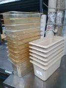 17 x Plastic/Heat Resistant Gastros