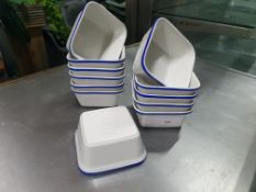 12 x 45cl/15.3oz Square Pie Dishes