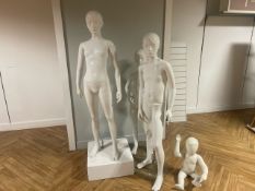 4 x Childrenâ€™s Manaquins