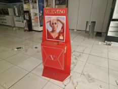 Valentino Display